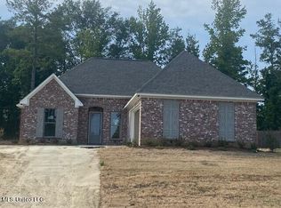 113 Herons Bay Cir, Madison, MS 39110
