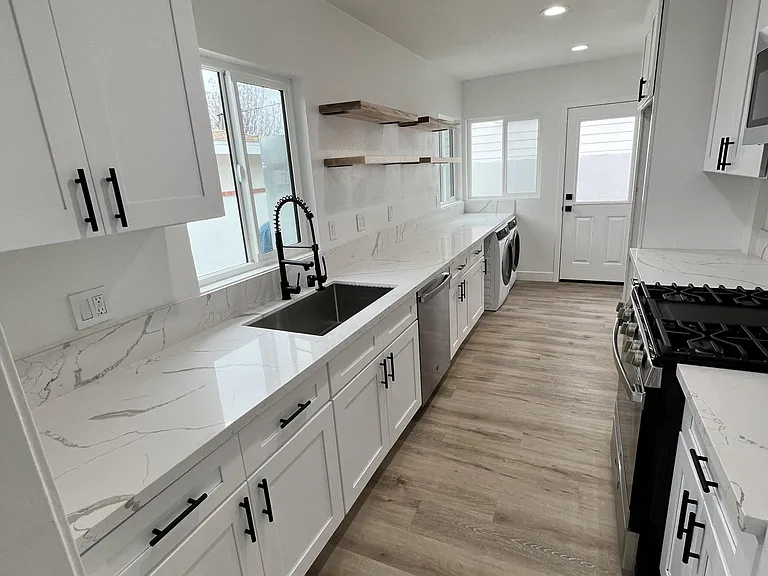 236 Camellia Ln #A — Photo 5