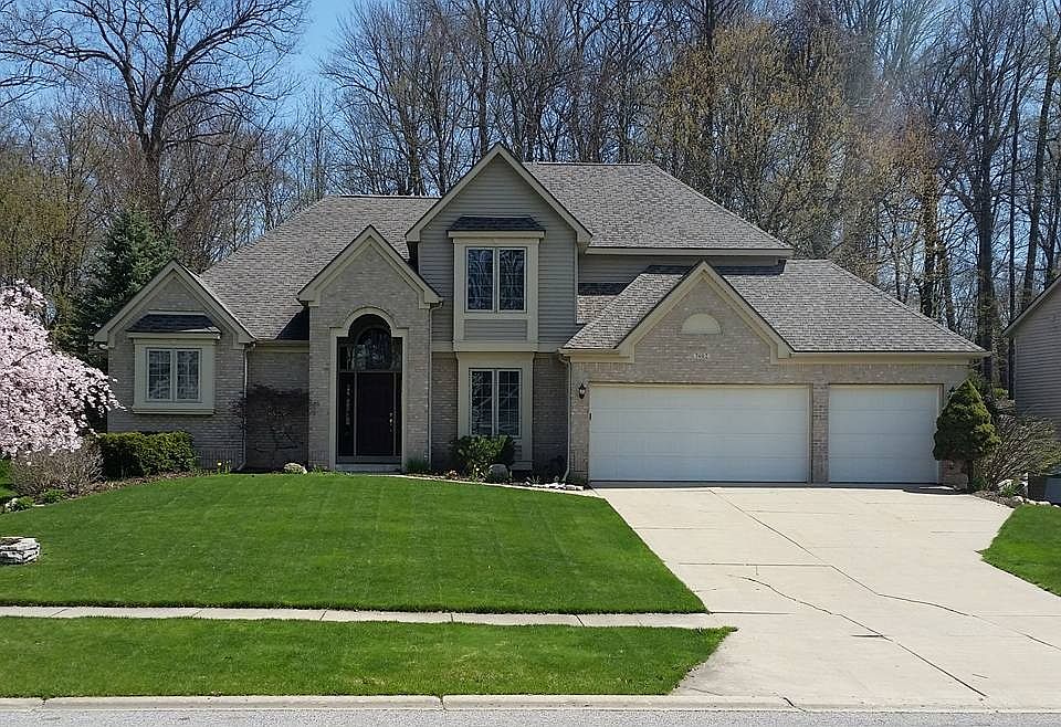1st image of 7402 Las Palmas Dr NE