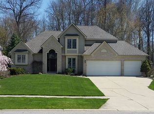 7402 Las Palmas Dr NE, Rockford, MI 49341