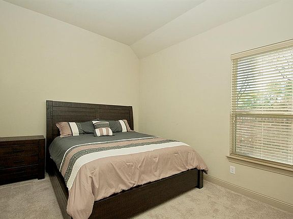 4th image of 11021 Paisano Dr