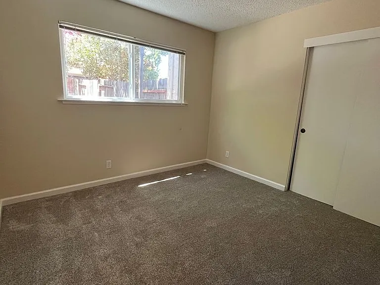 Cowell 4808-4810 — Photo 15