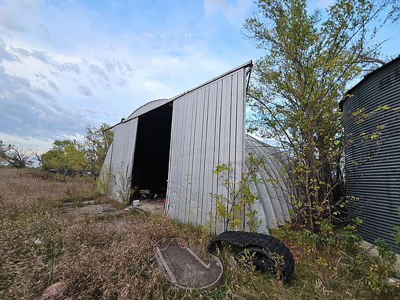 5th image of 14968 12th St SE