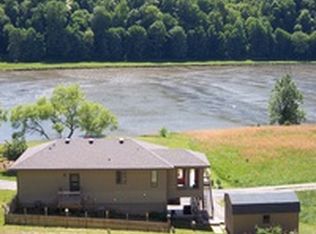 93 Lands End Ln, Galax, VA 24333