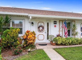 1237 S Lakes End Dr APT B, Fort Pierce, FL 34982
