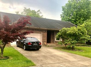 1704 Hunters Rest Ct, Lexington, KY
