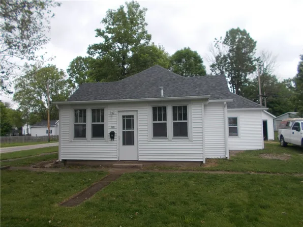 115 W South 5th St, Shelbyville, IL 62565