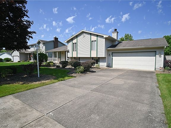 2nd image of 3608 Meander Reserve Cir