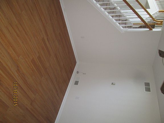 4th image of 202 Deerfield Dr