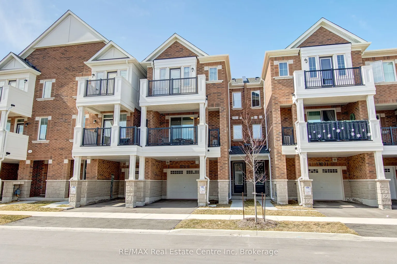 1701 Dance Ct photo 1