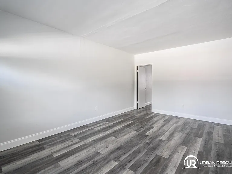 7911 Abbott Ave #7 — Photo 4