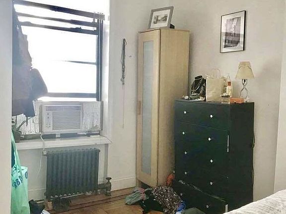 4th image of 331 E 14th St #2L