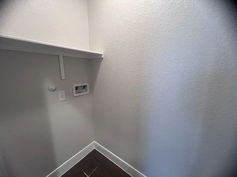 6302 Melanzane Ave #1 — Photo 8