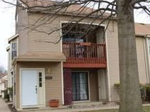 2010 Barry Ct, Holland, PA 18966