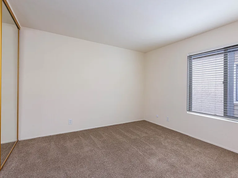 Elan Seacrest Apartment Homes — Photo 14