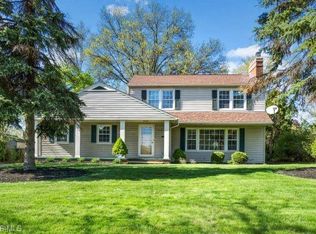 17625 Van Aken Blvd, Shaker Heights, OH