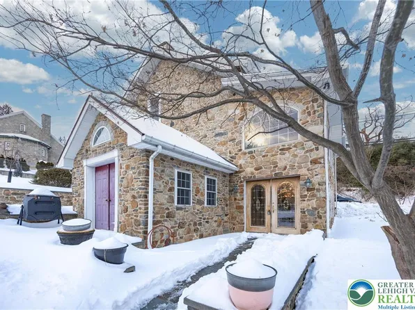 2568 Pike Ave, Coopersburg, PA 18036