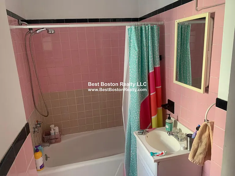 84 Walker St #1 — Photo 3