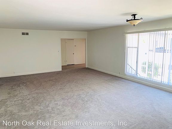 4th image of 1021 S Orange Grove Blvd APT 207