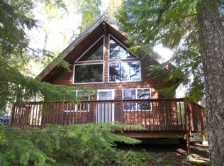 91 N Potlatch Dr N, Hoodsport, WA 98548