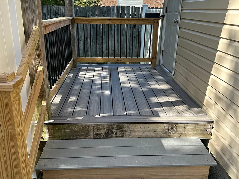 1605 Hedgerow Dr — Photo 10