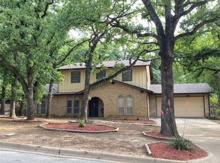 3205 Yellowstone Dr, Arlington, TX 76013