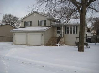 310 Stewart St, Wilmington, IL