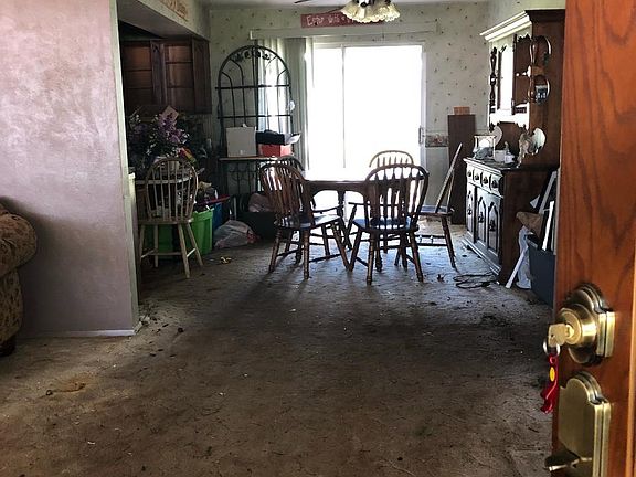 View from Front Door to D.R.