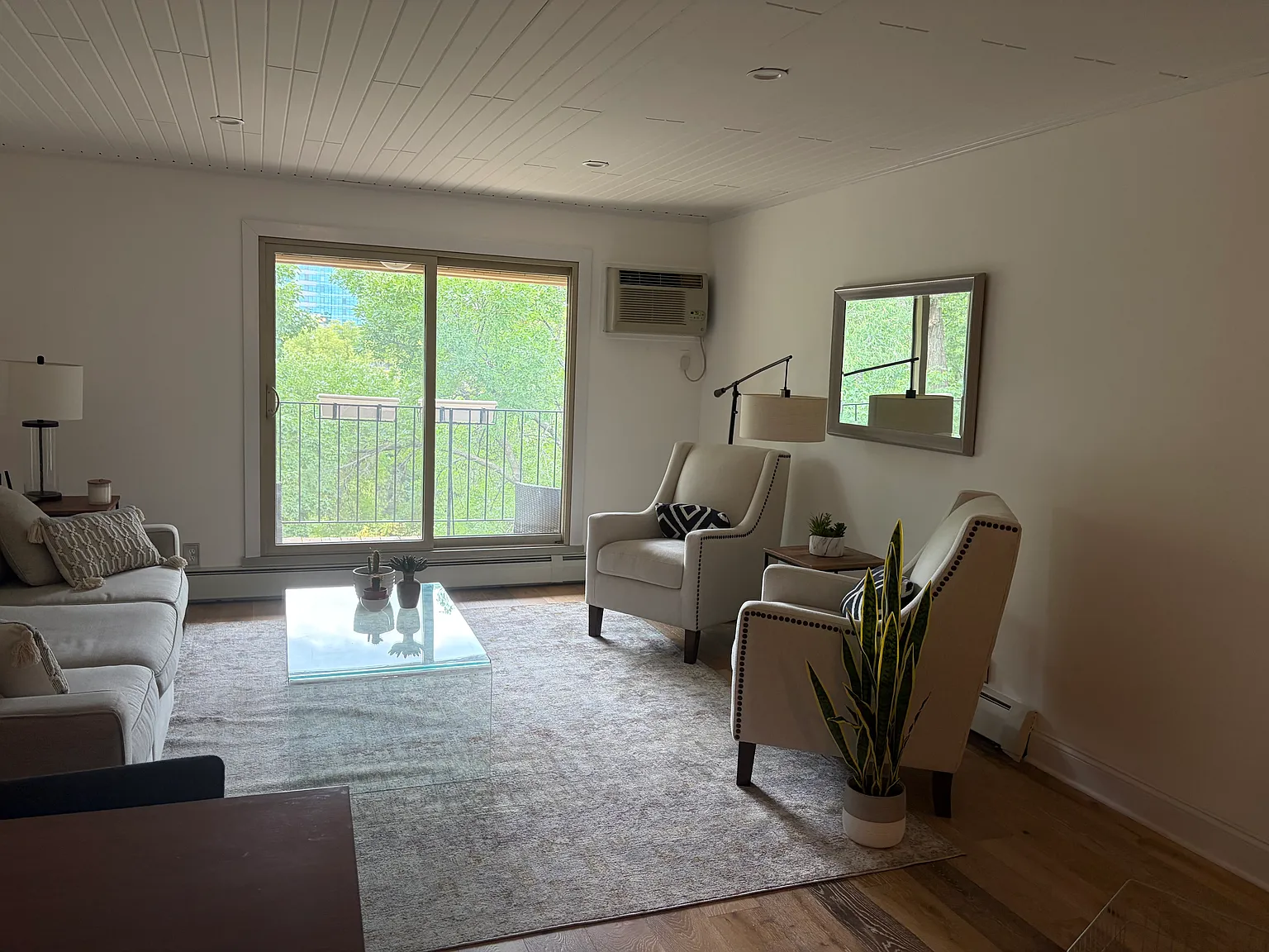 2 bed, 1108 sqft, $2,600 — Photo 4