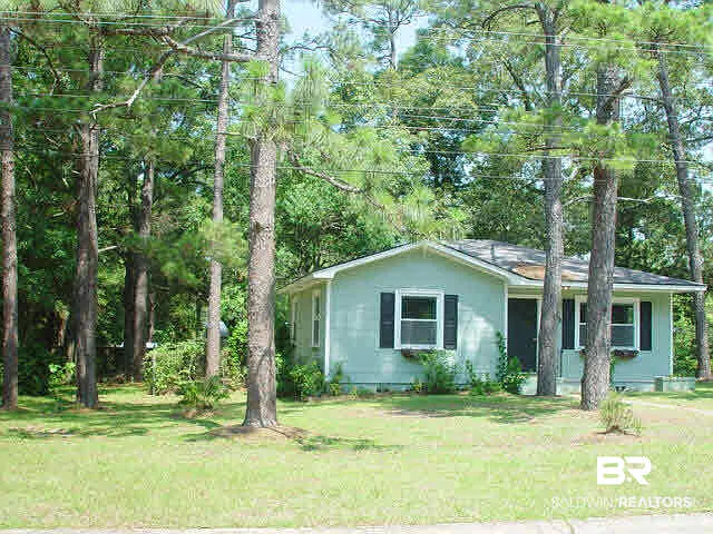 2 bed, 1.0 bath, 1350 sqft, $2,000 — Photo 3