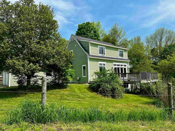18 Cross Place, Springfield, NH 03284