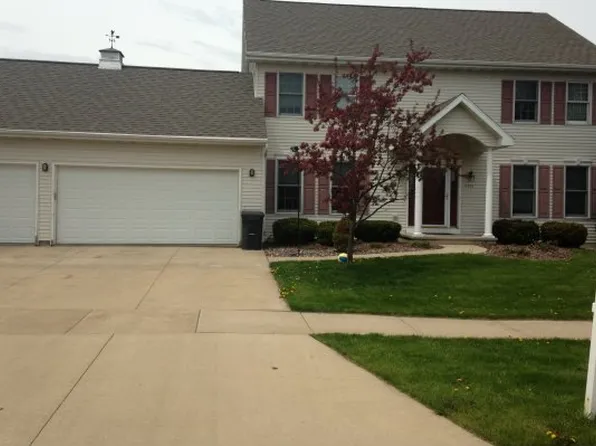 4701 N Brookshire Dr, Appleton, WI 54911