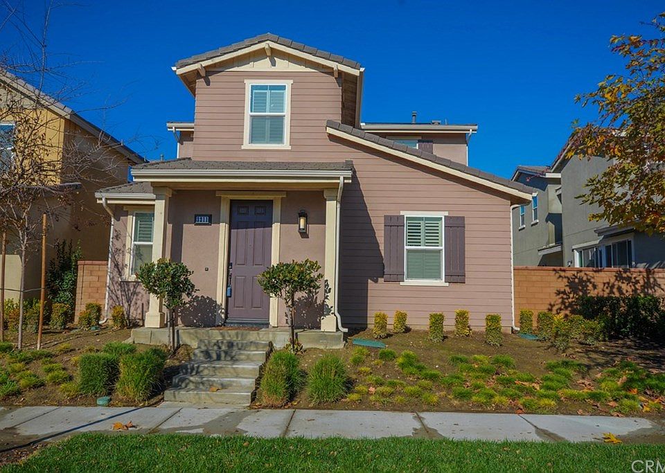 1st image of 3211 E Yountville Dr