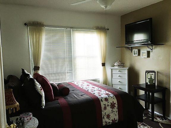 5th image of 2901 San Francisco Ave