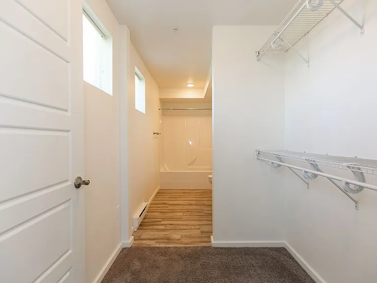 Cottonwood Corner Apartments — Photo 65