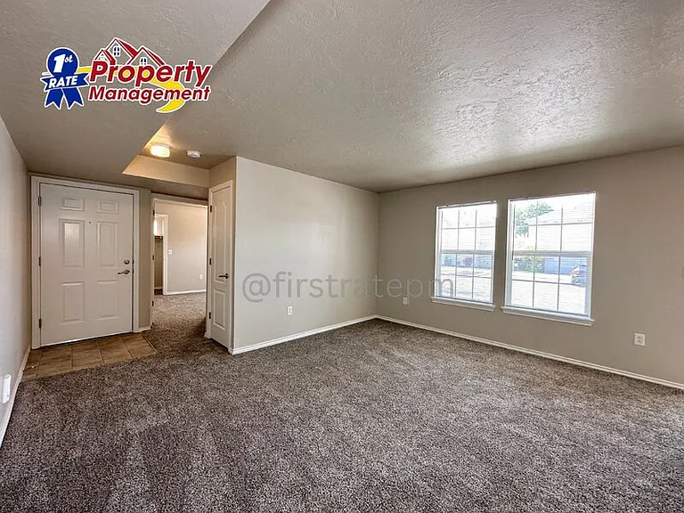 11884 W Cloverbrook Ln #201 — Photo 8