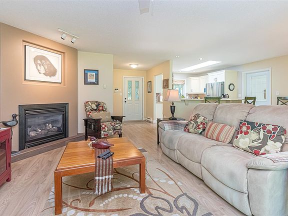 4th image of 278 Grovehill Rd