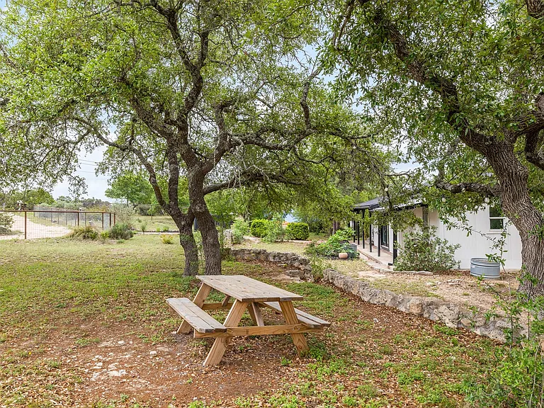 2591 Spring Valley Dr — Photo 16