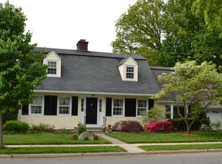 316 Blauvelt Ave, Ho Ho Kus, NJ 07423