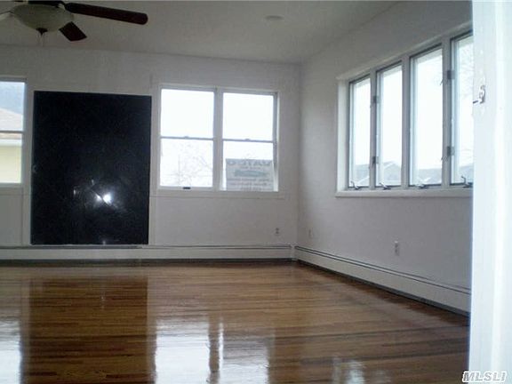 3rd image of 428 E Hudson St