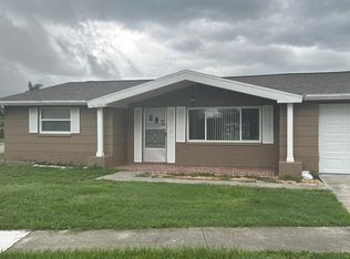 1643 Roundtree Rd, Holiday, FL 34690