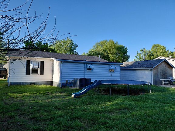 3rd image of 329 E Thurman Avenue