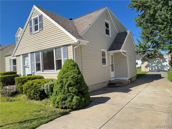 318 Forbes Ave, Tonawanda, NY 14150