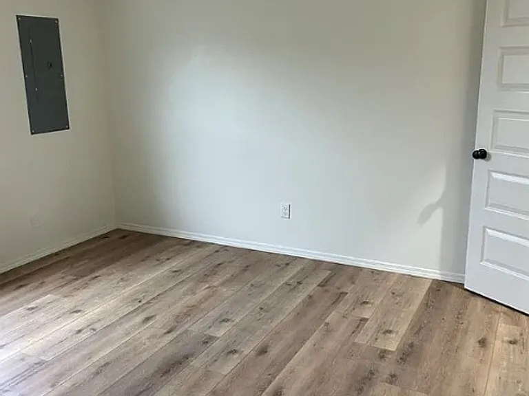 436 Northridge Dr E — Photo 6
