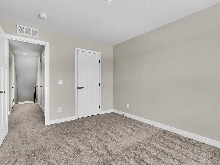 1292 Divot Cir — Photo 22