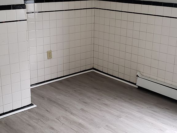 5th image of 603 Norfolk Ave