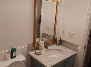 8 Leeward Ct, Savannah, GA 31419