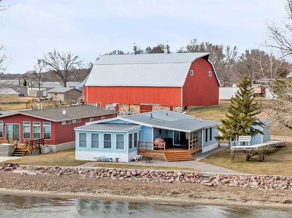 6467 Hares Ln, Wentworth, SD 57075