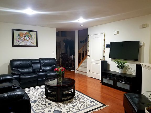 4th image of 57 Heatherwood Dr