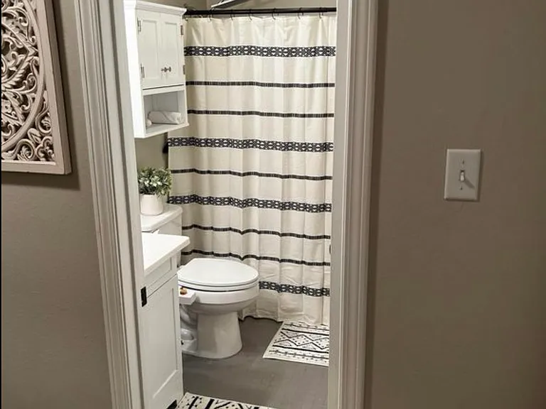 7855 Clover Ridge Ave — Photo 5